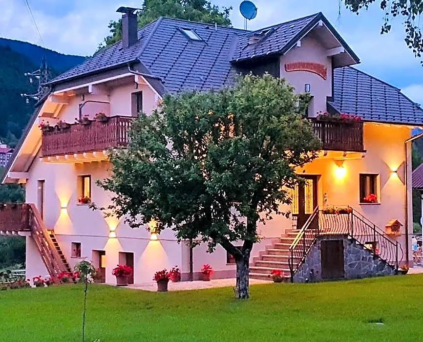 Hotel Rosengarten-1